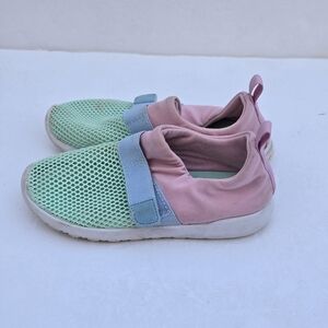 Cat & Jack water shoes - Green purple& pink, 11